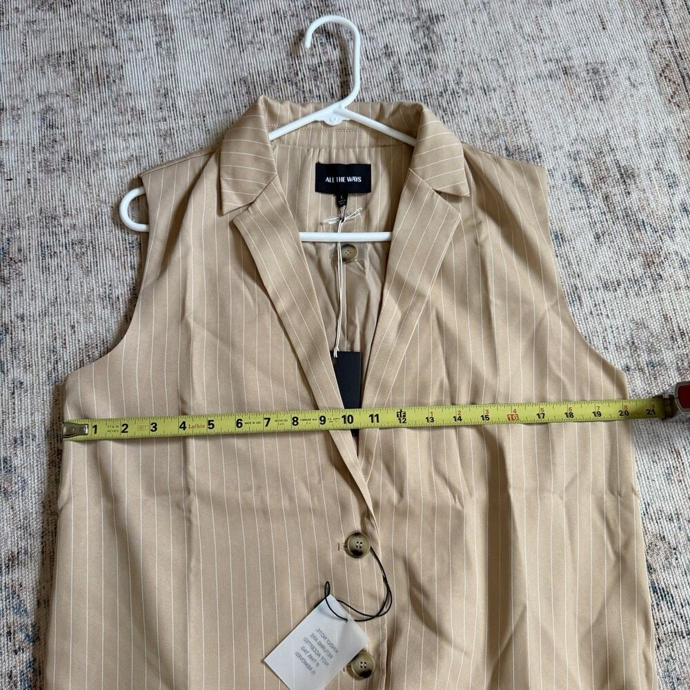 NWT Revolve ALL THE WAYS pinstripe blazer 2 Piece Set With Mini Skirt Sz Large - Picture 7 of 15